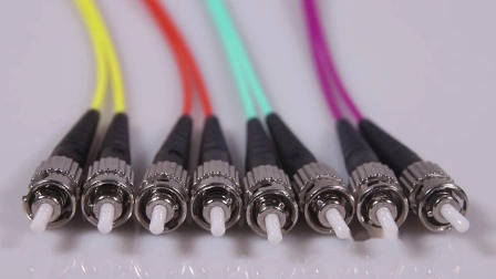 Sc/LC/FC/St/Mu/MTRJ/E2000/MPO Upc/APC Simplex/Duplex Singlemode Multimode Om1/Om2/Om3/Om4/Om5 2.0/3.0mm, 3meters Fiber Optic Patch Cord Cable